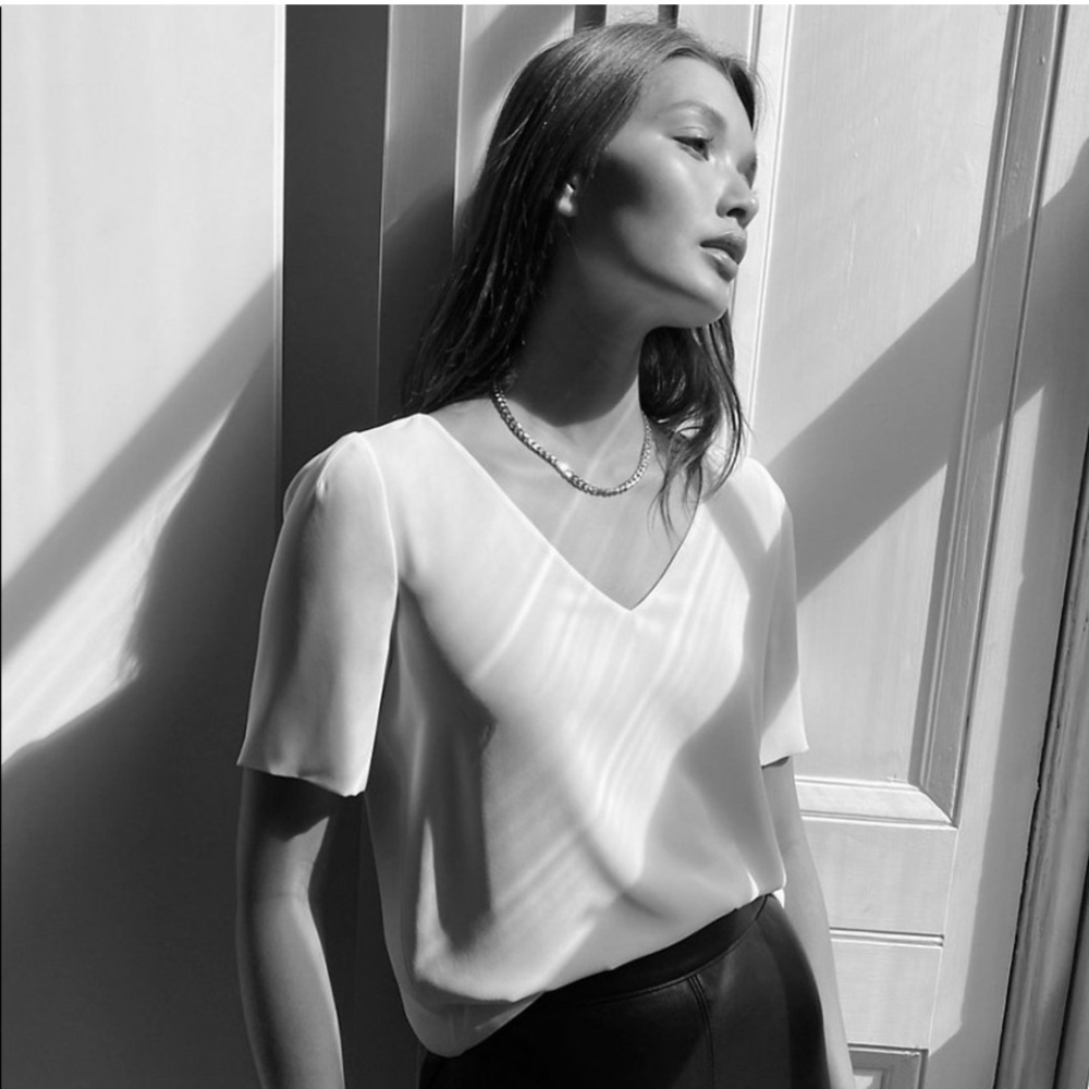 New Aritzia Sz XS, S Office, Business Babaton Randy Blouse, White Spring Casual - Picture 8 of 13